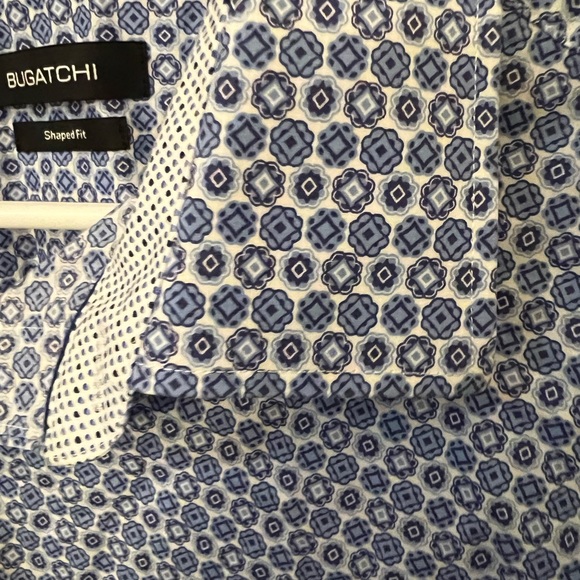 Men’s large sleeve Bugatchi dress shirt - Picture 4 of 5